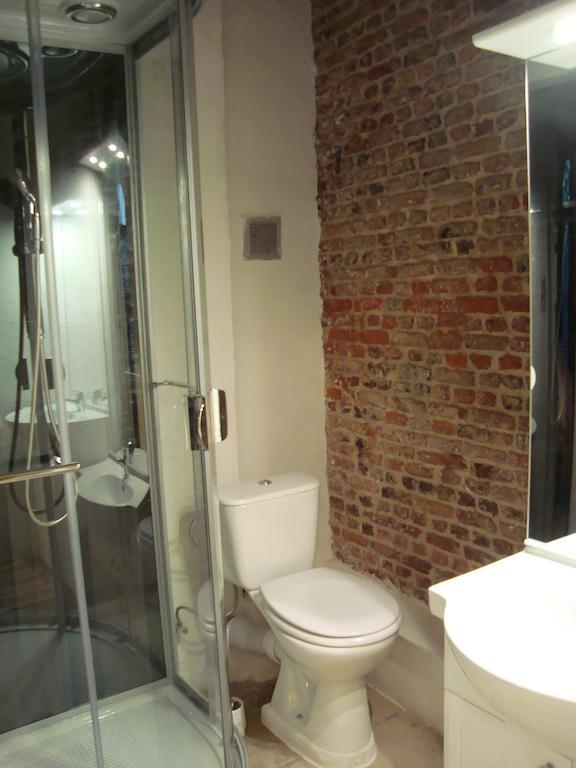 Kathedraallogies Drie Koningen Antwerp Room photo